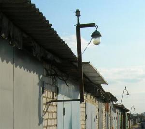 Как провести наружную проводку в гараже?