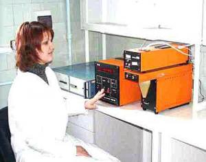 Выделение из газа, растворенного в масле, составляющей естественного старения изоляции